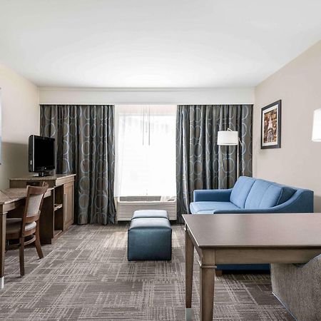 Hampton Inn&Suites Chapel Hill/Durham Buitenkant foto