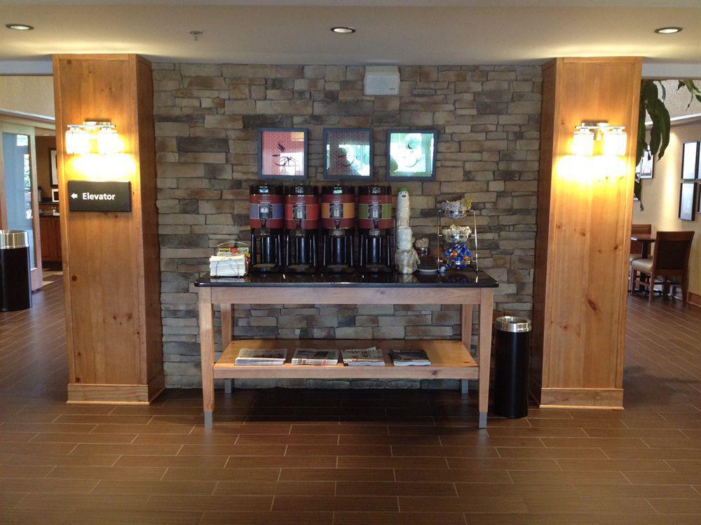 Hampton Inn&Suites Chapel Hill/Durham Buitenkant foto