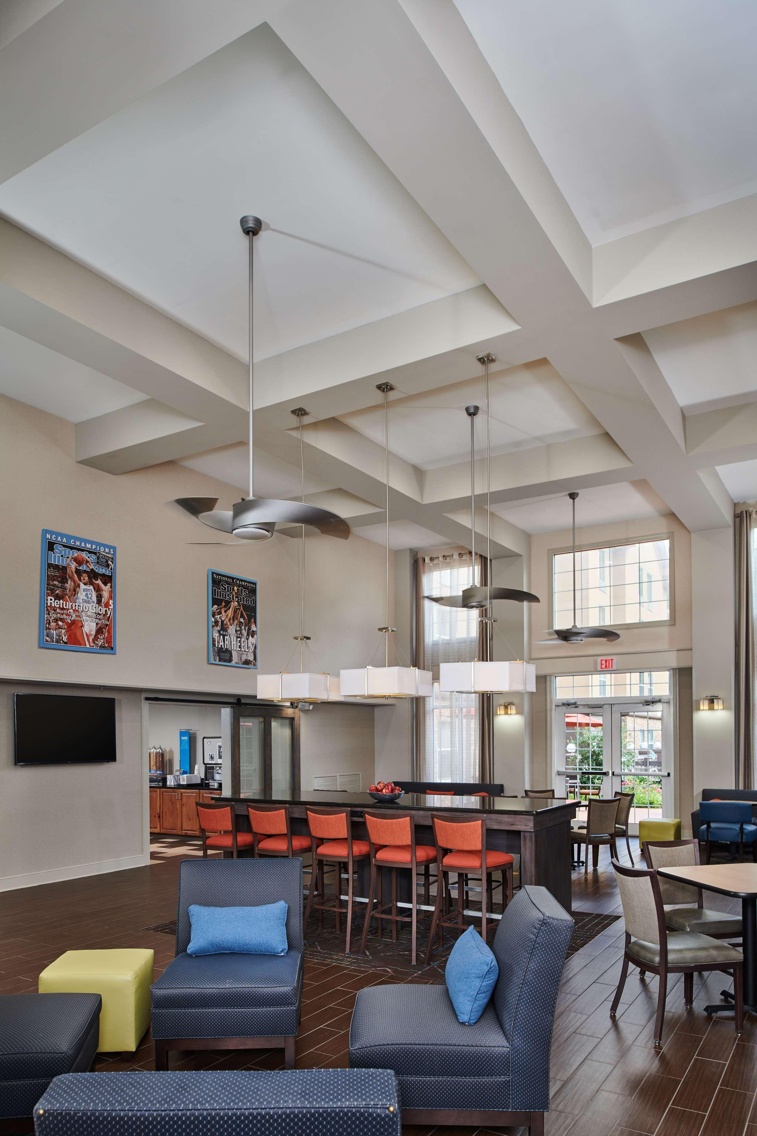 Hampton Inn&Suites Chapel Hill/Durham Buitenkant foto