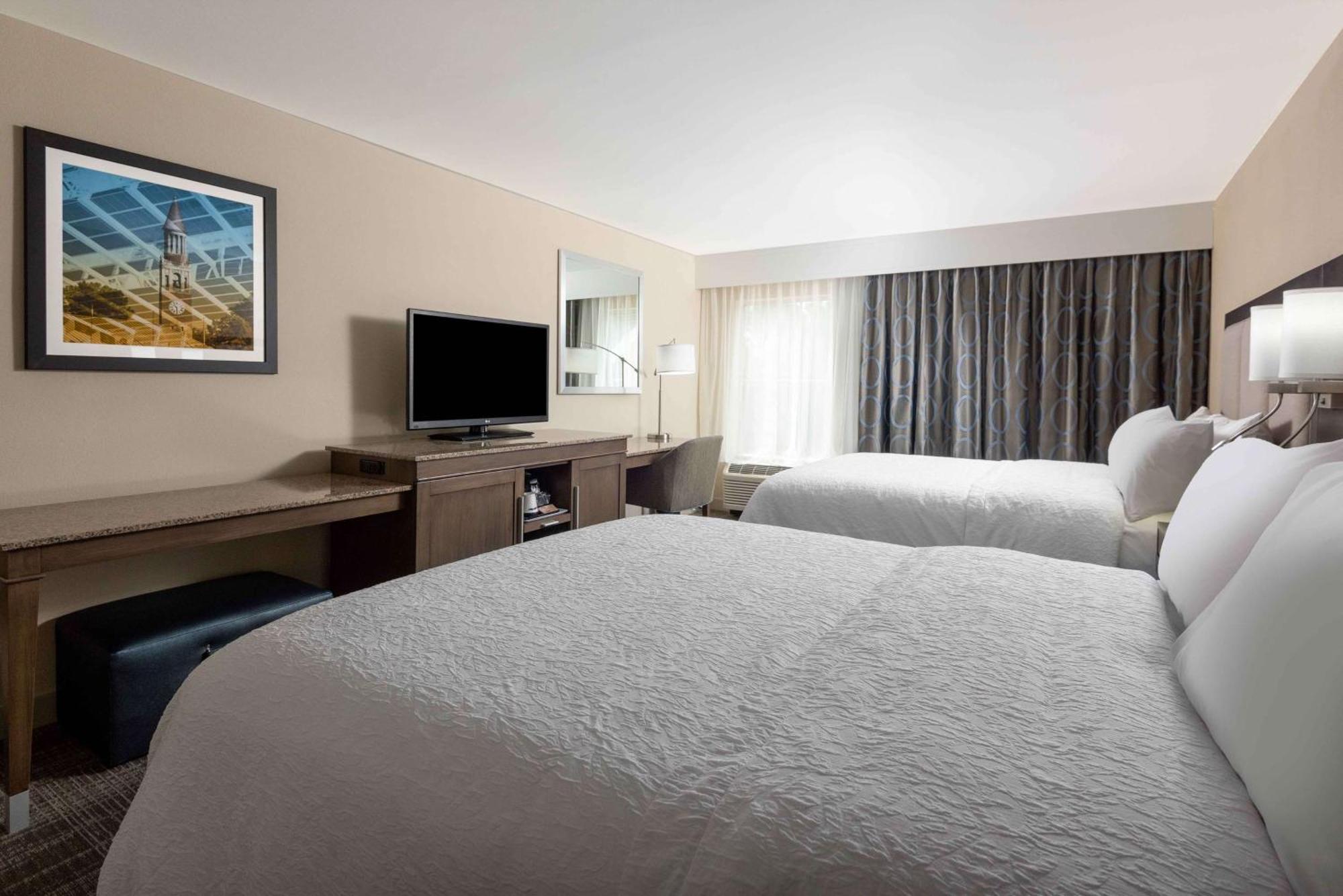 Hampton Inn&Suites Chapel Hill/Durham Buitenkant foto