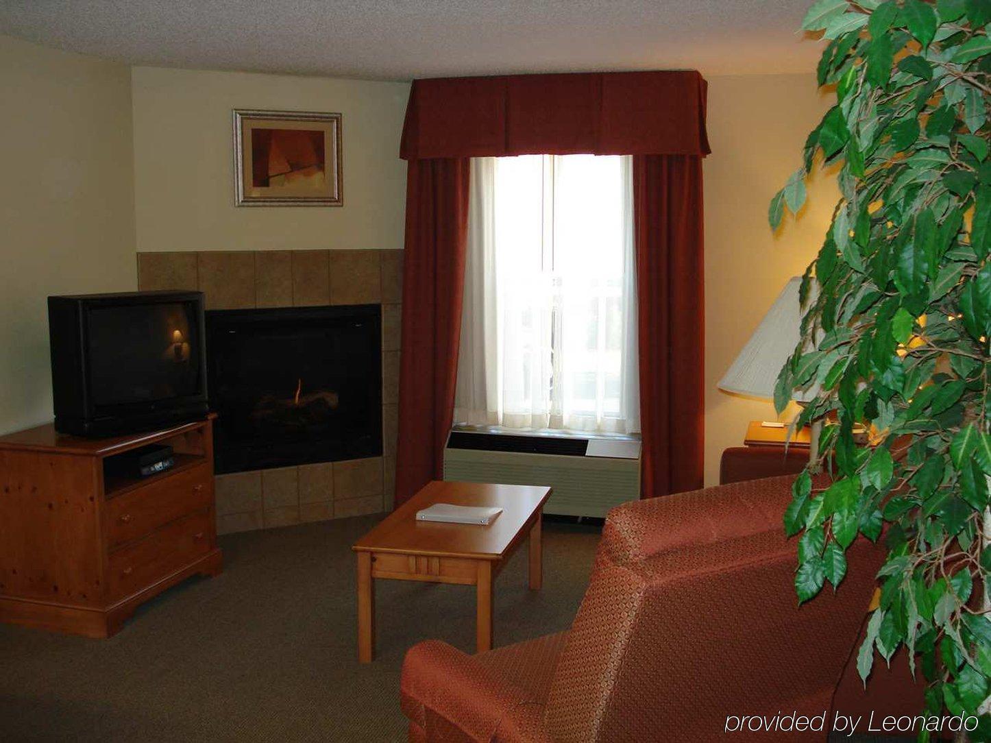 Hampton Inn&Suites Chapel Hill/Durham Kamer foto